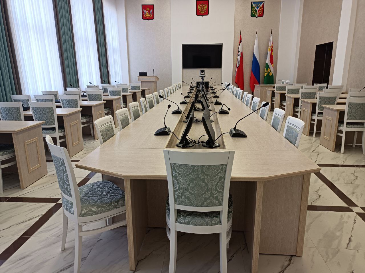 О проведении заседаний в апреле.